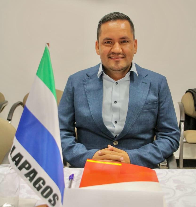 LIC. ELVIS GENARO LLERENA LLERENA